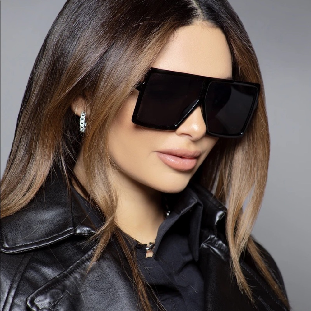 Deep Black Oversize Sunglasses